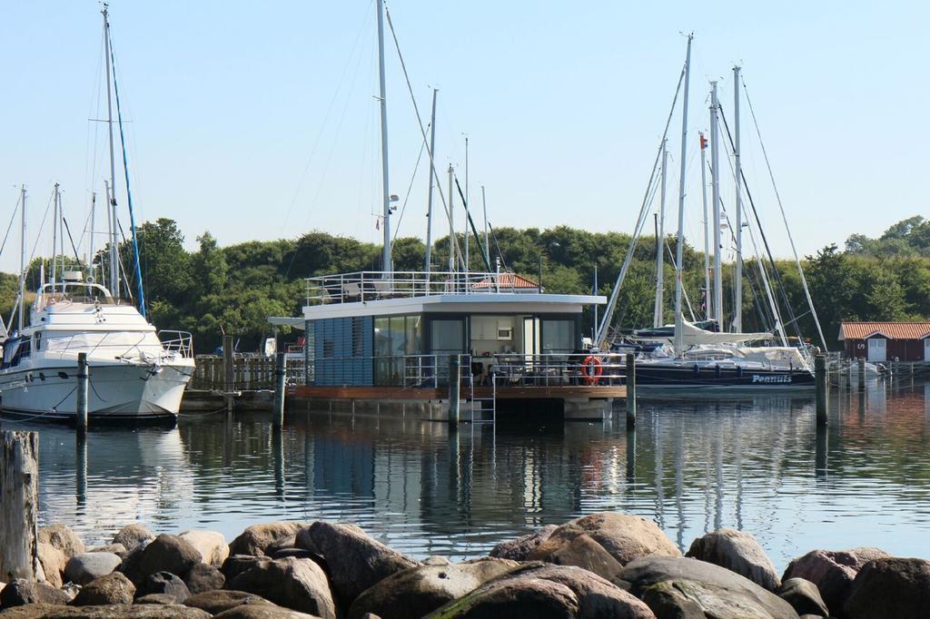 Hausboot Fjordblik Hotel Kollund Osterskov Bagian luar foto