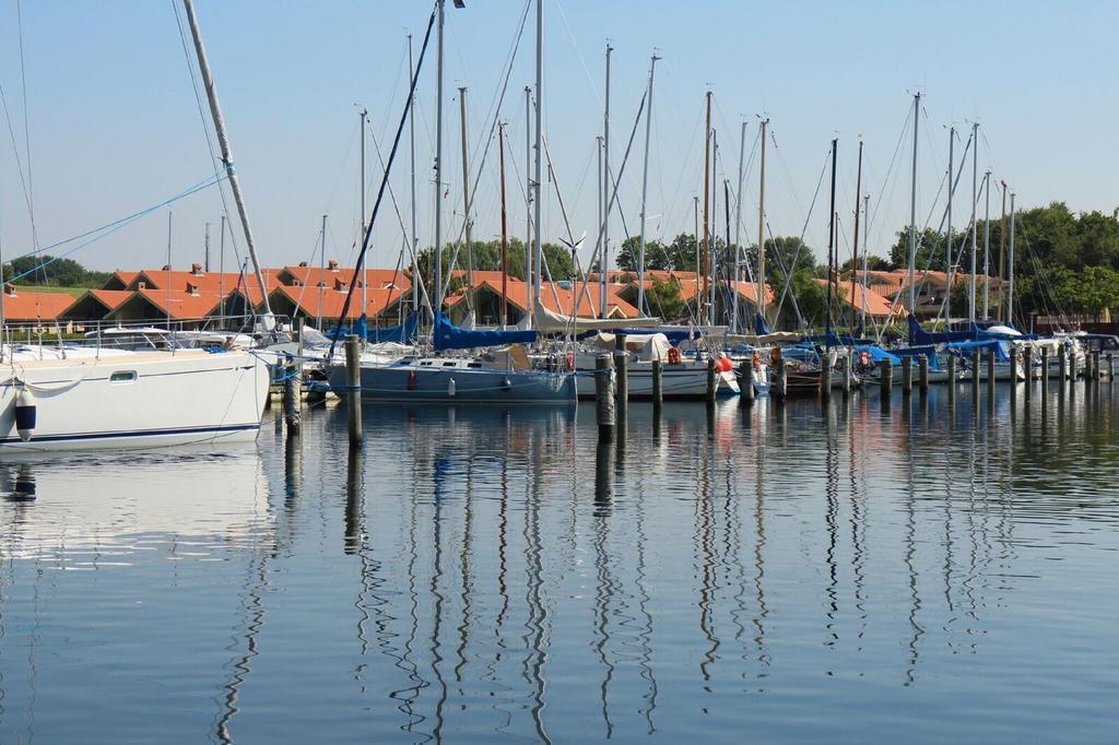 Hausboot Fjordblik Hotel Kollund Osterskov Bagian luar foto